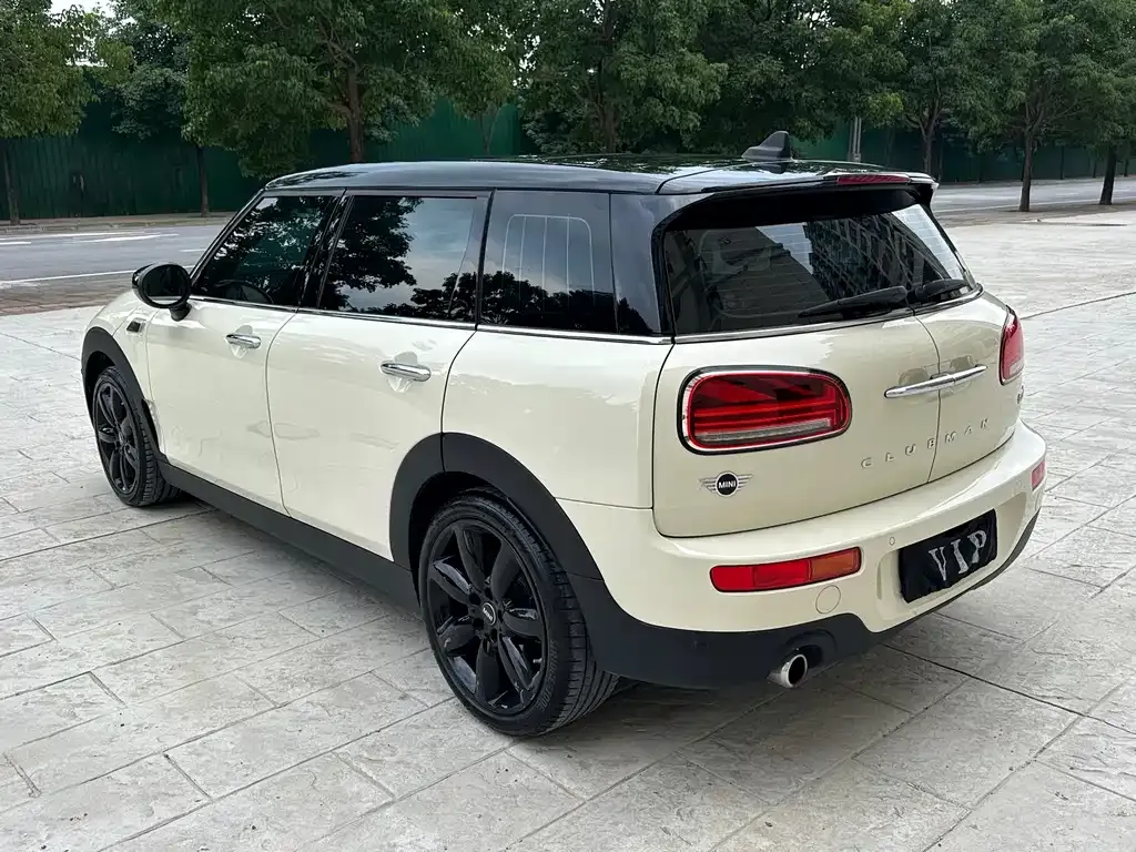 MINI Clubman — фото 4