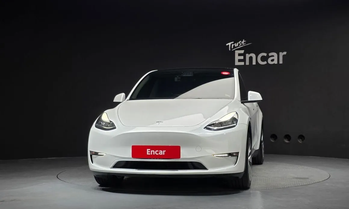 Tesla Model Y — фото 2