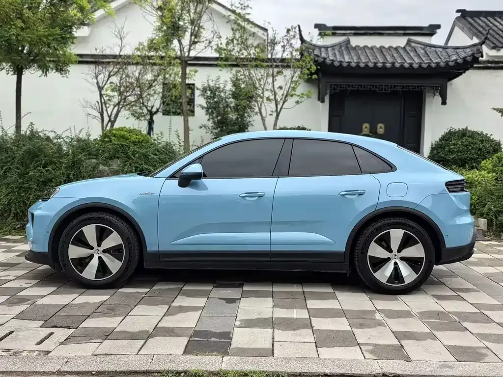 Porsche Macan EV — фото 5