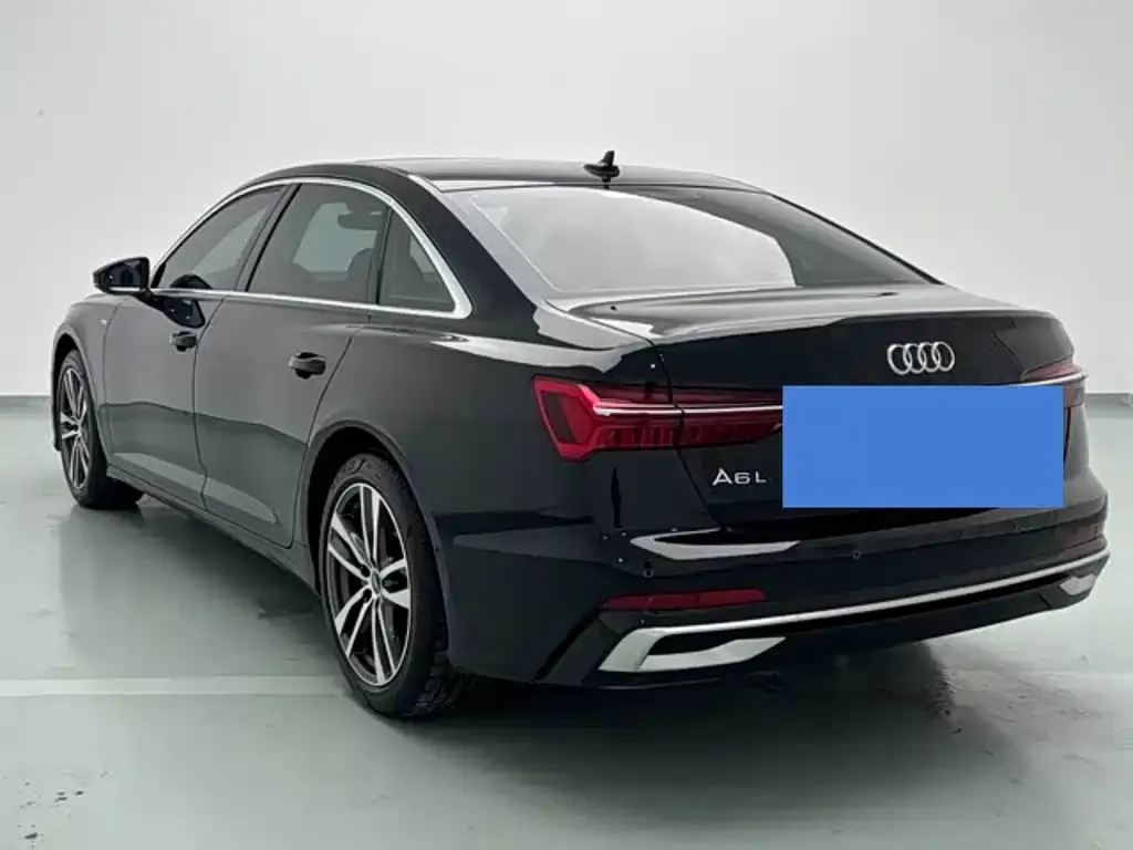 Audi A6L — фото 8