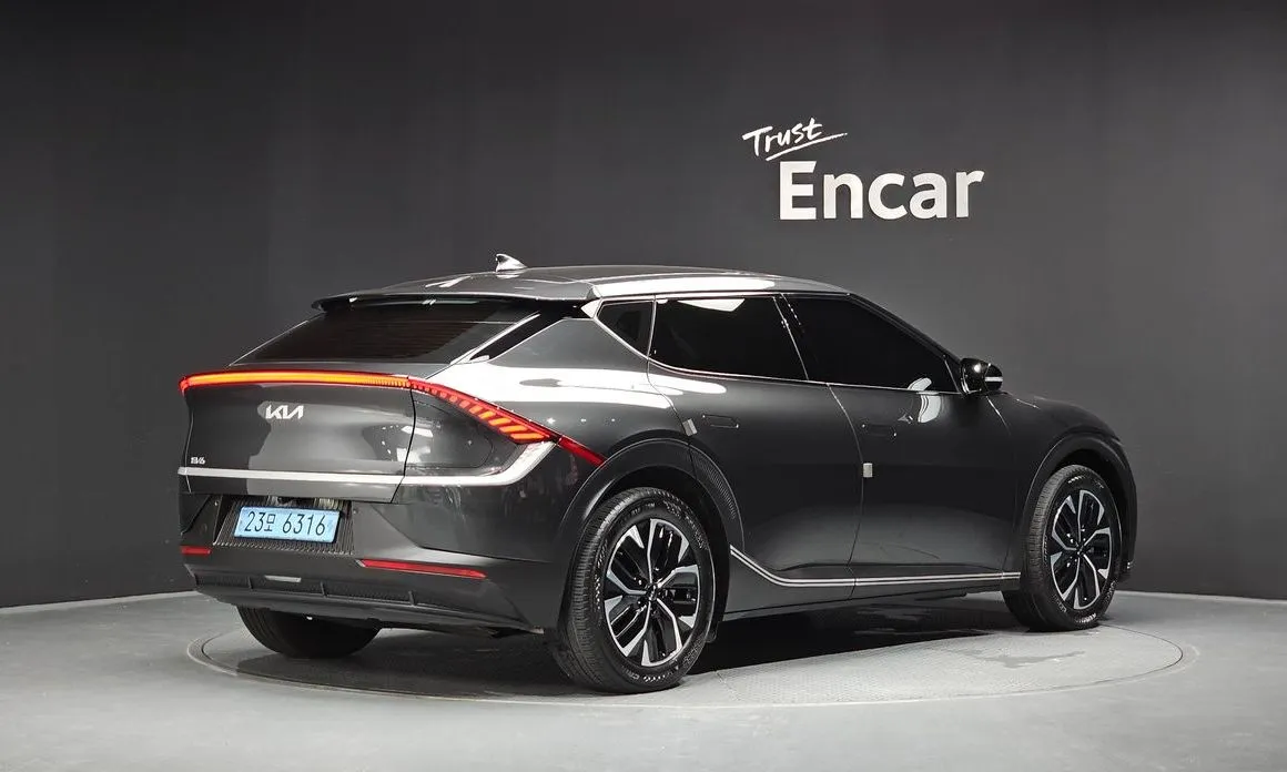 Kia EV6 — фото 9