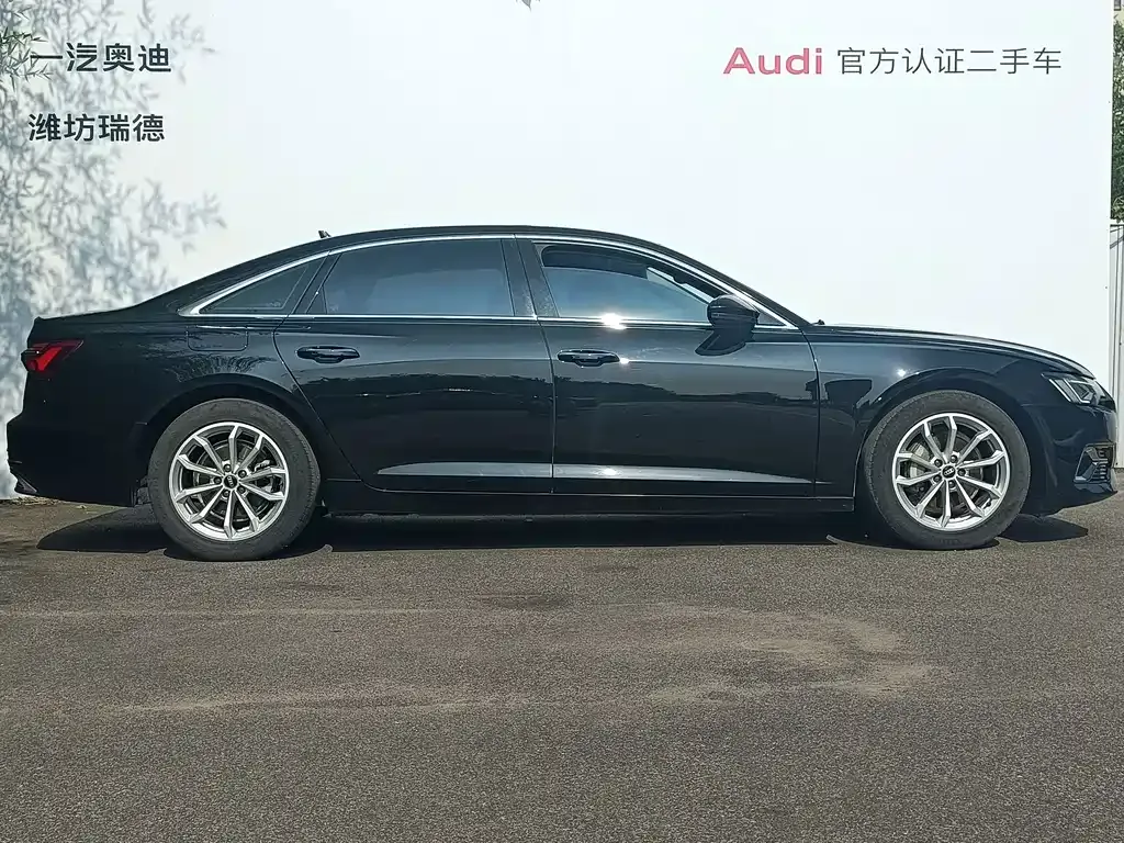 Audi A6L — фото 10