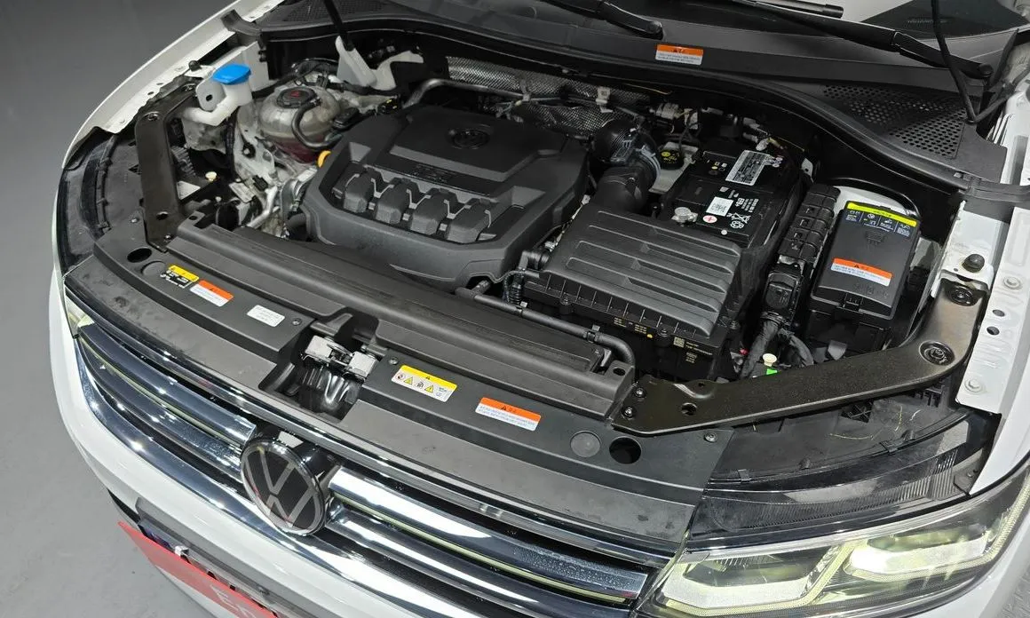 Volkswagen Tiguan — фото 8