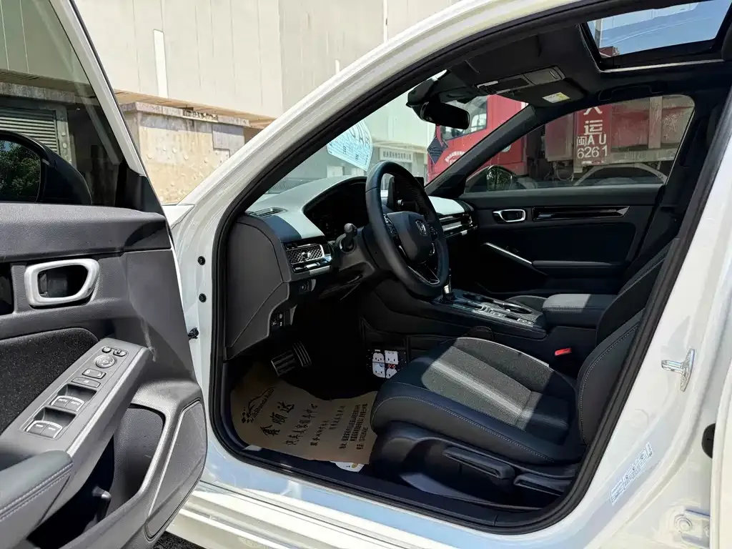 Honda Civic — фото 5