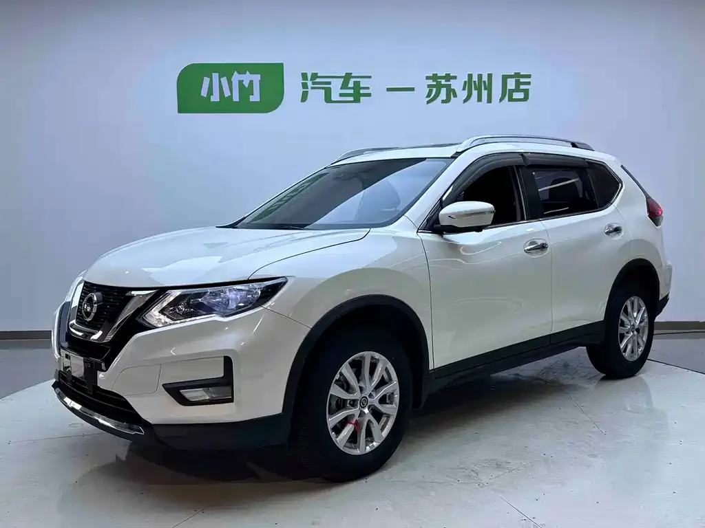 Nissan X-Trail — фото 1