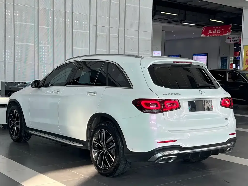 Mercedes-Benz GLC — фото 2