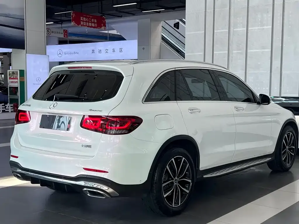 Mercedes-Benz GLC — фото 6