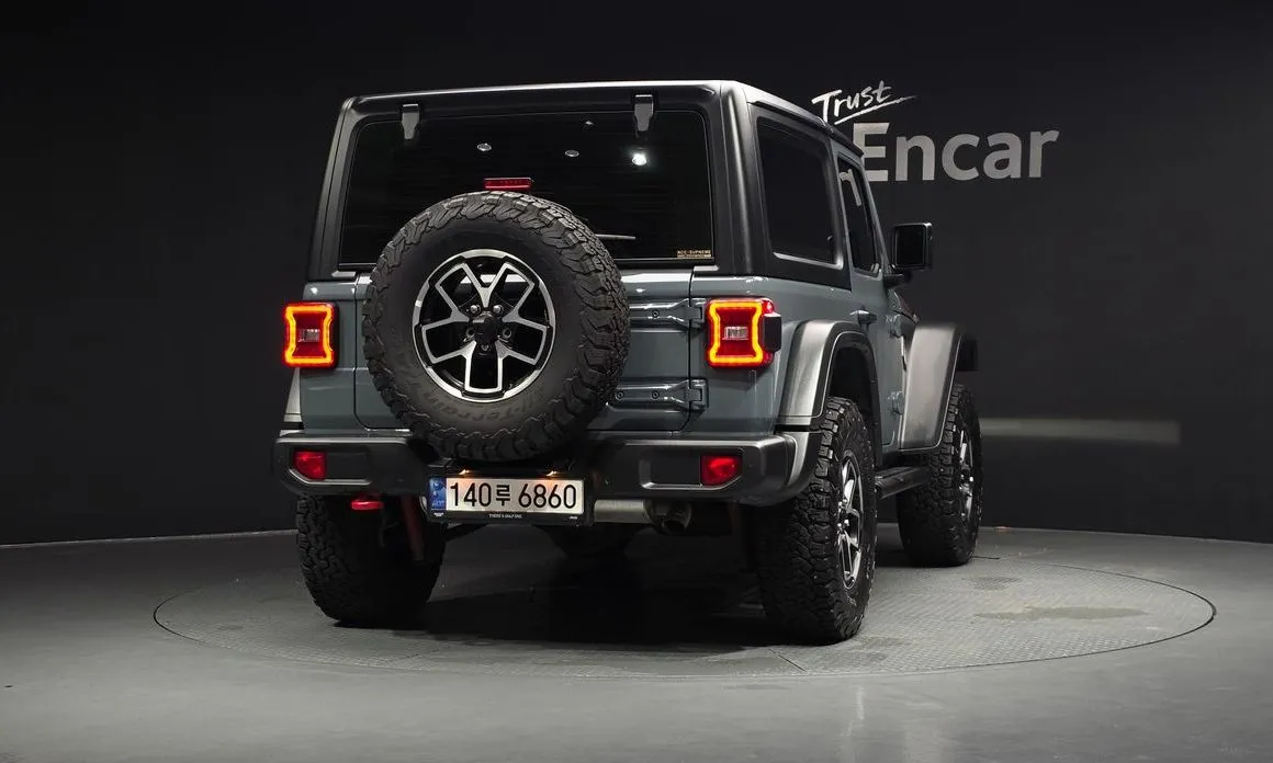 Jeep Wrangler — фото 5