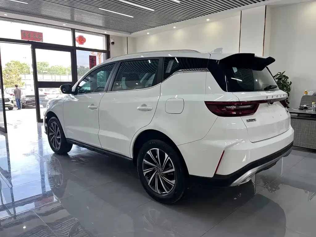 Geely Vision X6 — фото 4