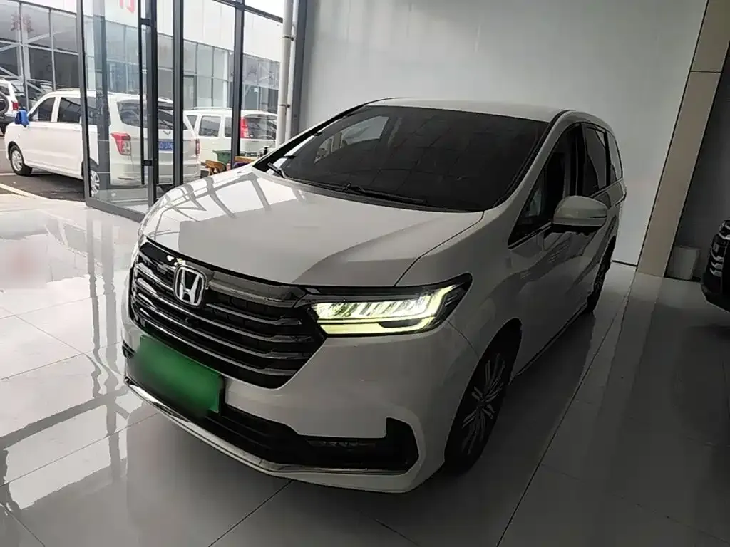 Honda Odyssey — фото 1