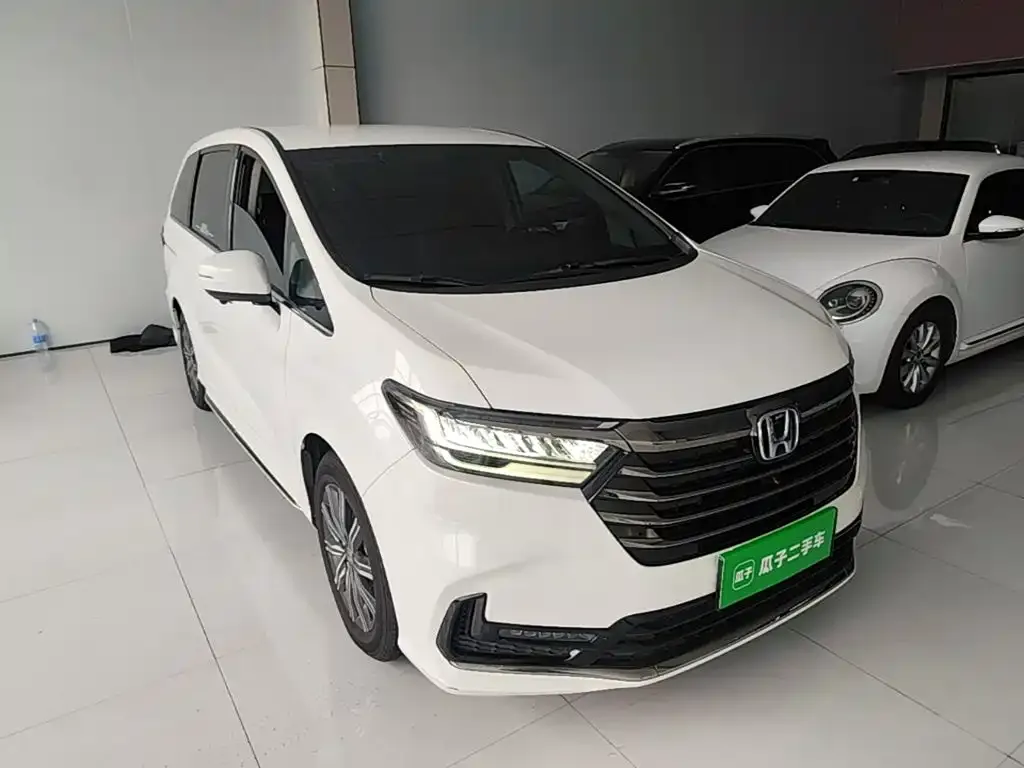 Honda Odyssey — фото 10