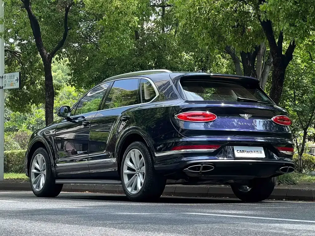 Bentley Bentayga — фото 5