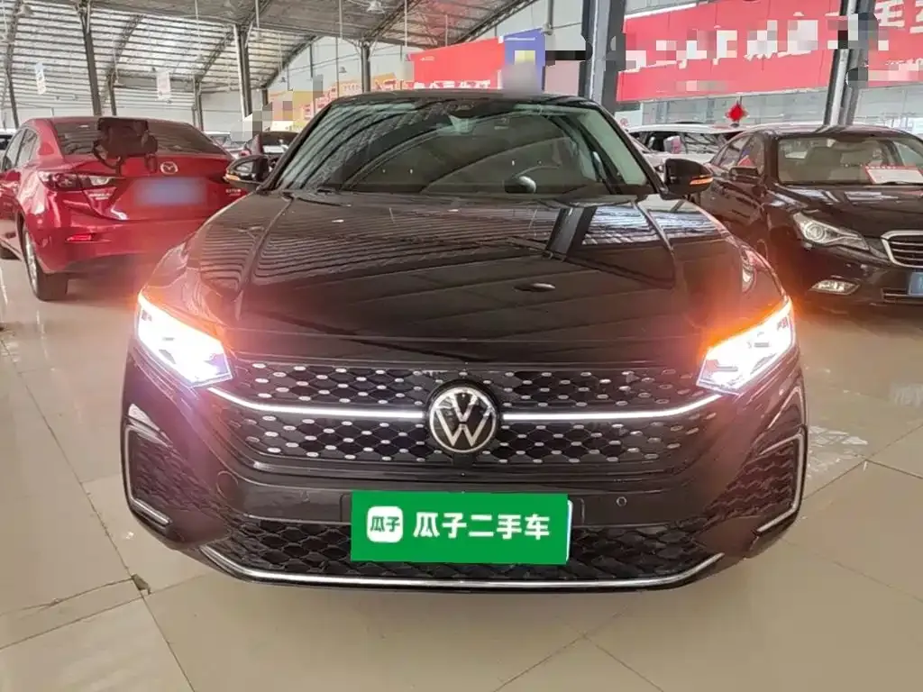 Volkswagen Passat — фото 10