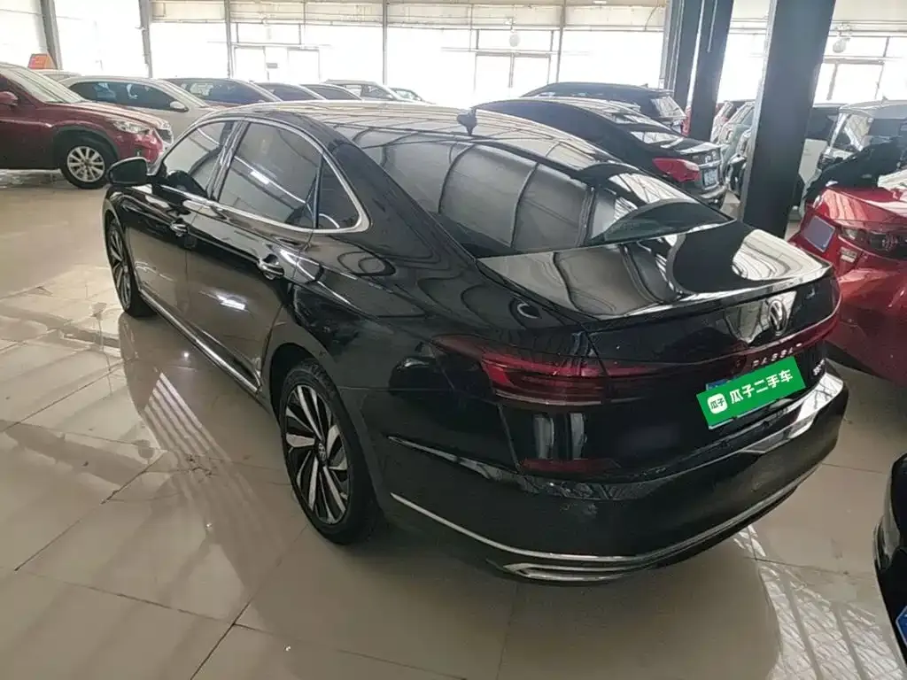 Volkswagen Passat — фото 5