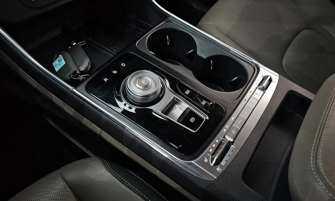 Kia Carnival — фото 10