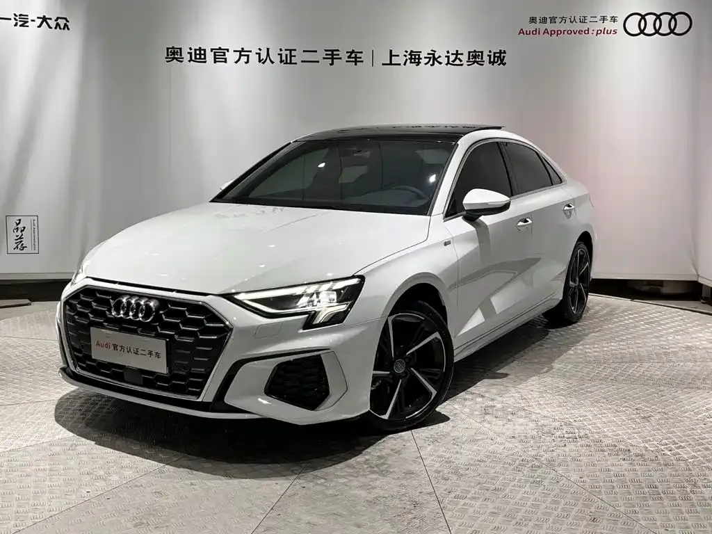 Audi A3 — фото 1