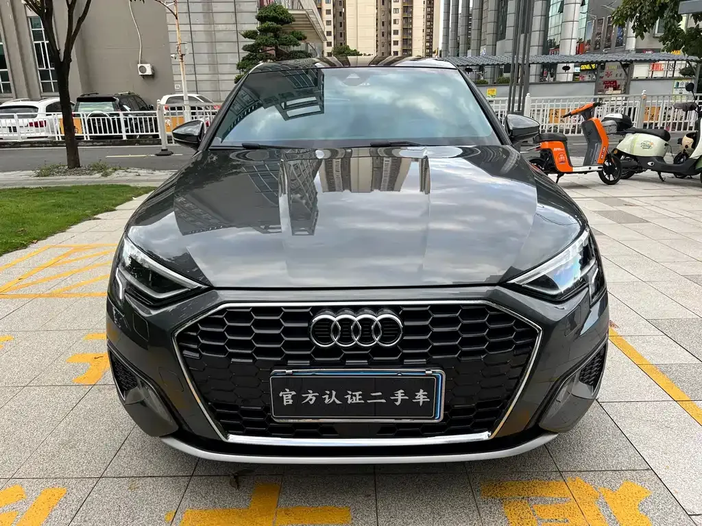 Audi A3 — фото 1