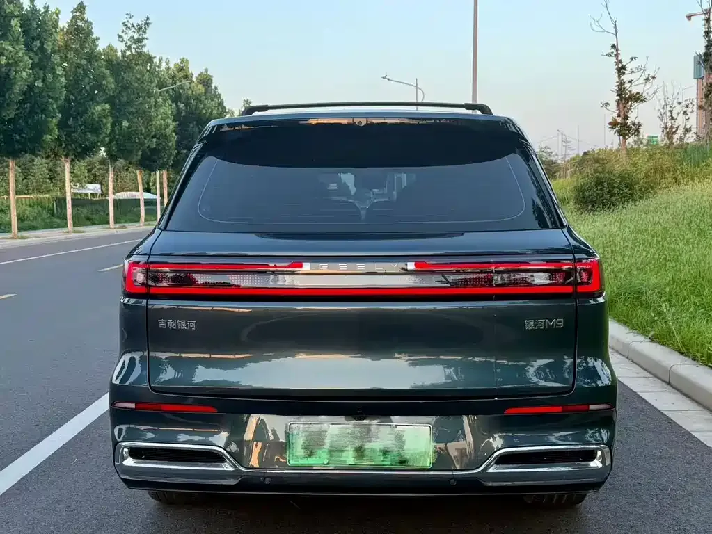 Geely Galaxy M9 — фото 2