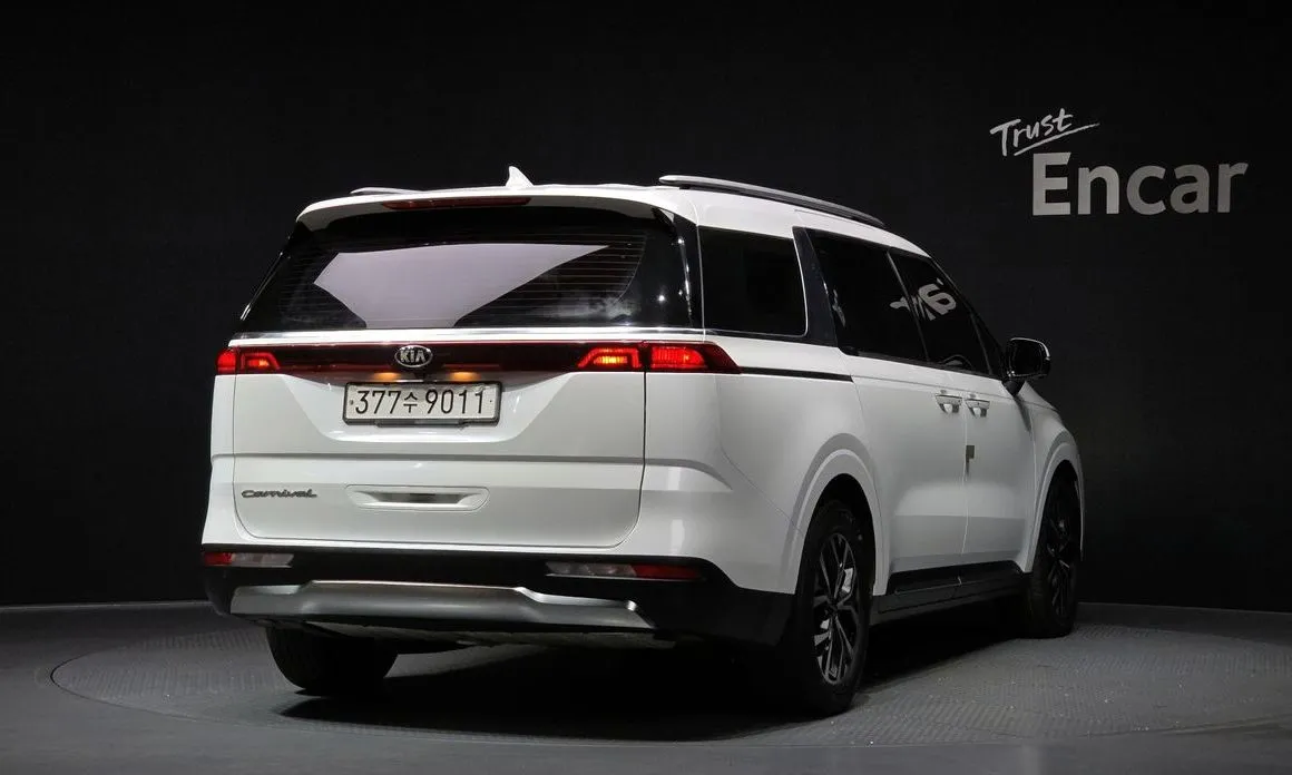 Kia Carnival — фото 2