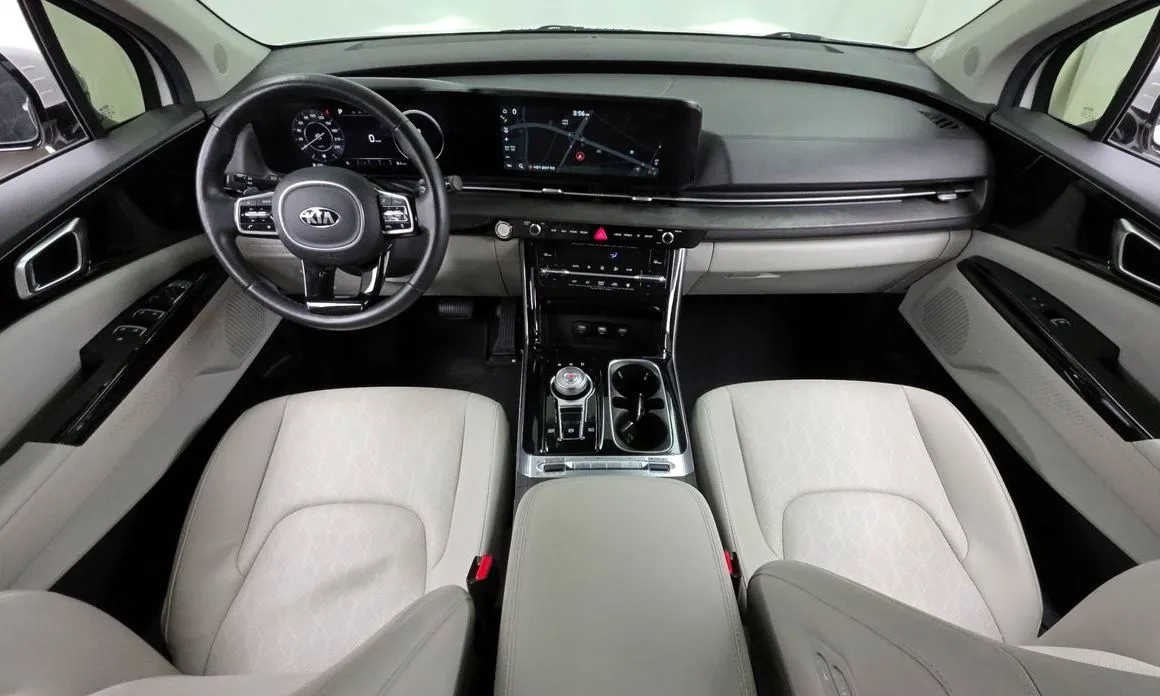 Kia Carnival — фото 10