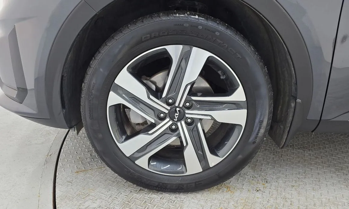 Kia Sorento — фото 9