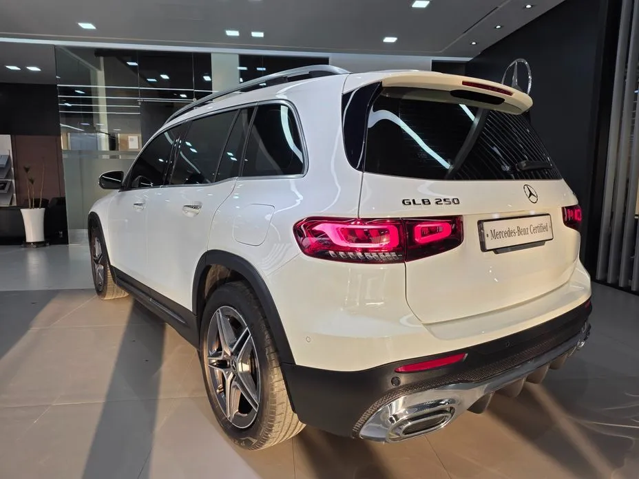 Mercedes-Benz GLB-Class — фото 4