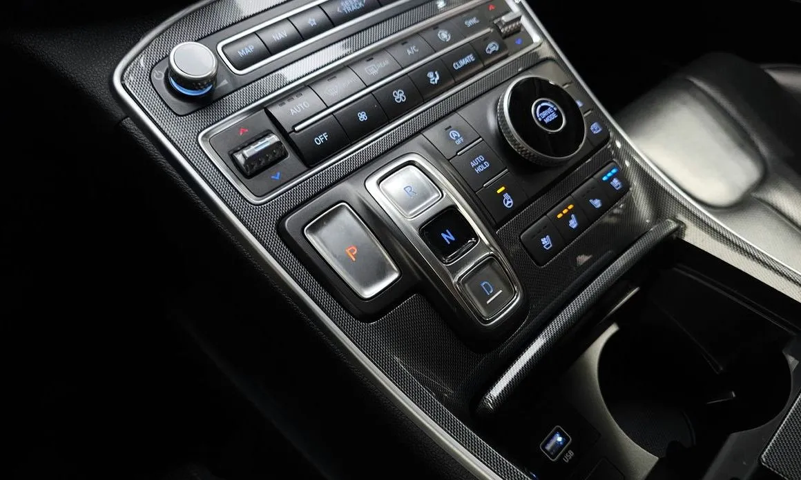 Hyundai Santafe — фото 7
