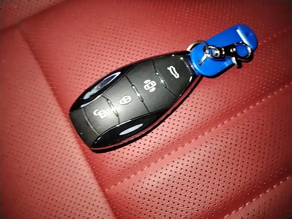 Hongqi H6 — фото 9