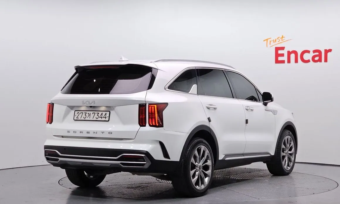 Kia Sorento — фото 4