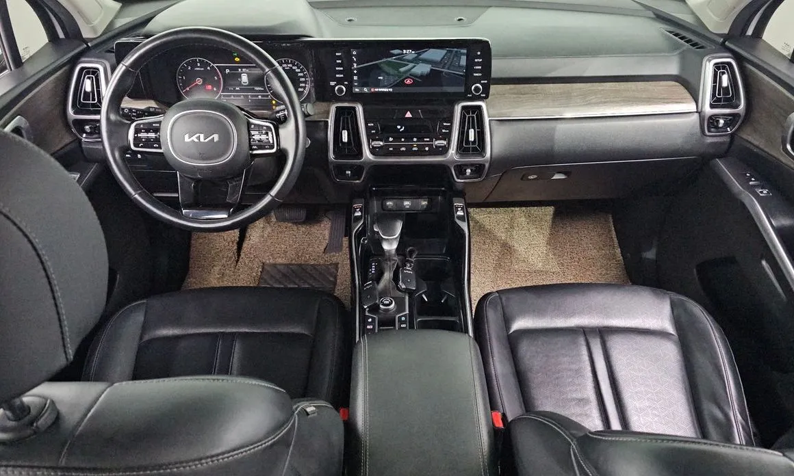 Kia Sorento — фото 7