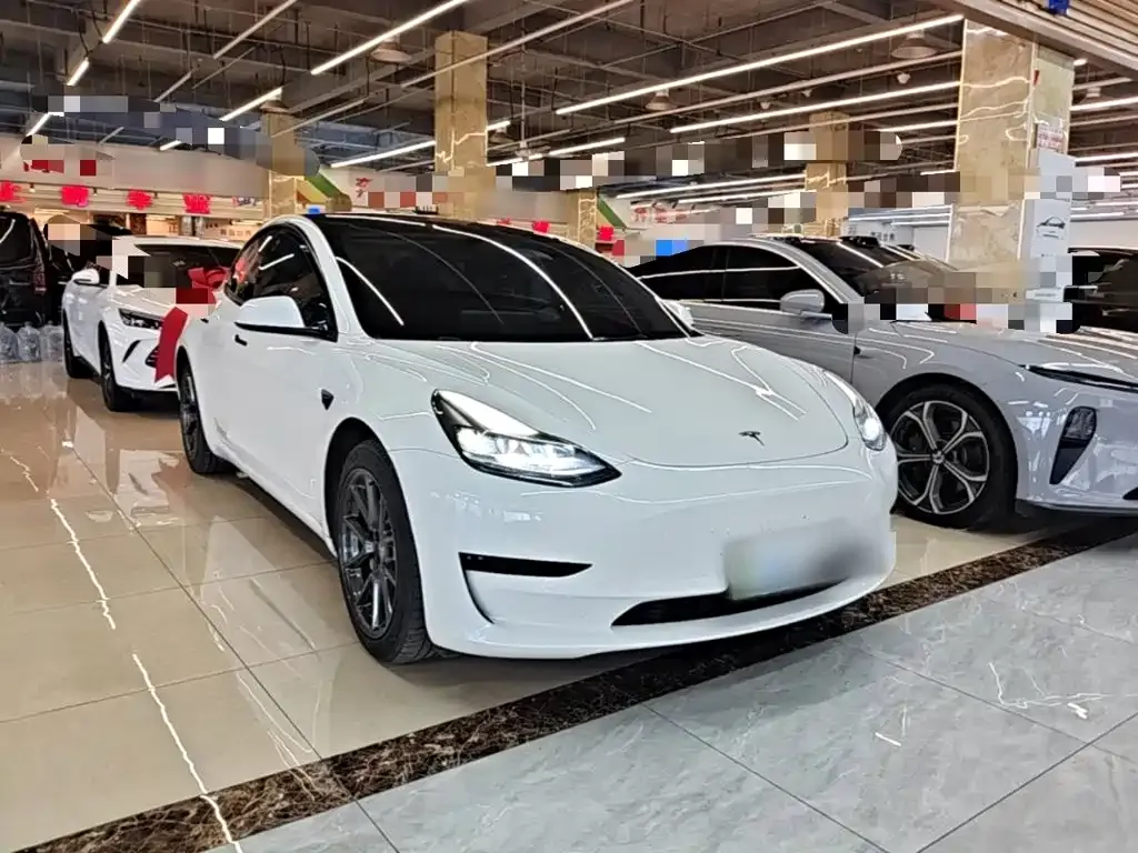 Tesla Model 3 — фото 6