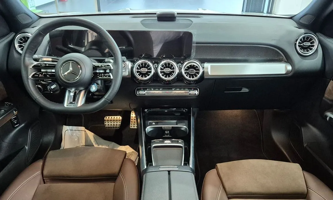 Mercedes-Benz GLB-Class — фото 10