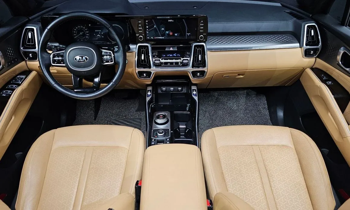 Kia Sorento — фото 9