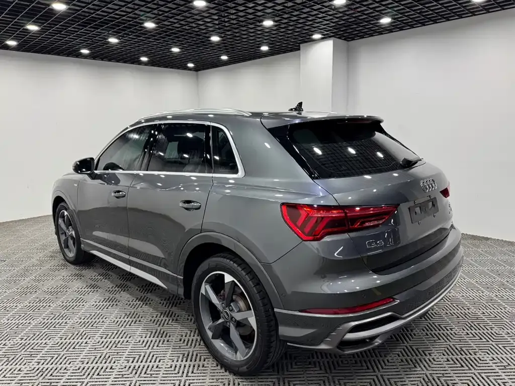 Audi Q3 — фото 7