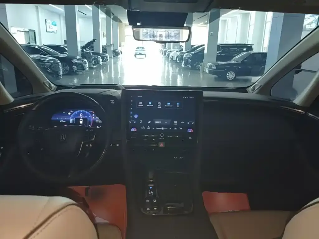 Toyota Vellfire — фото 10