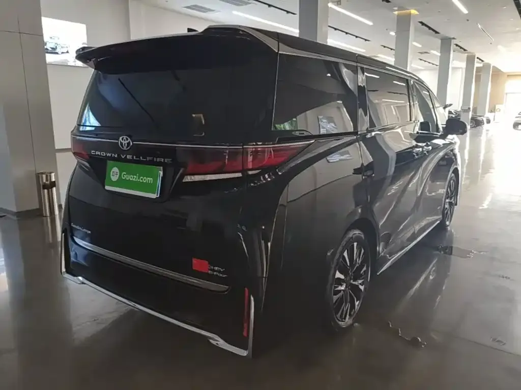Toyota Vellfire — фото 5