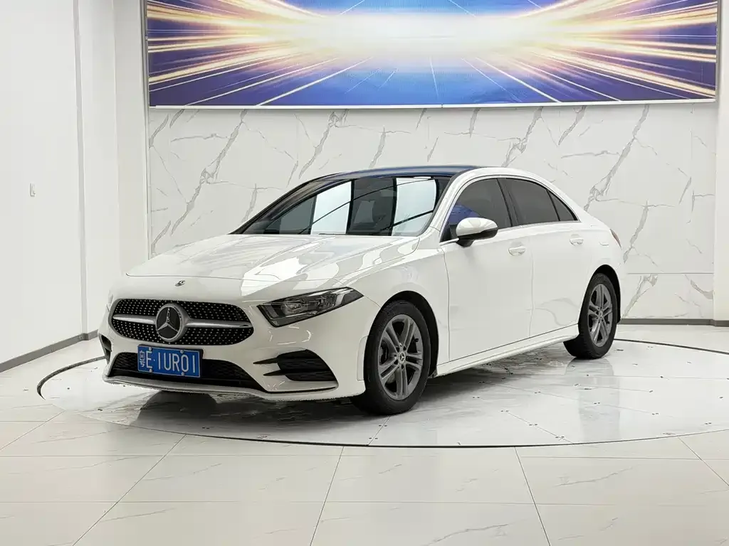 Mercedes-Benz A-Class — фото 1
