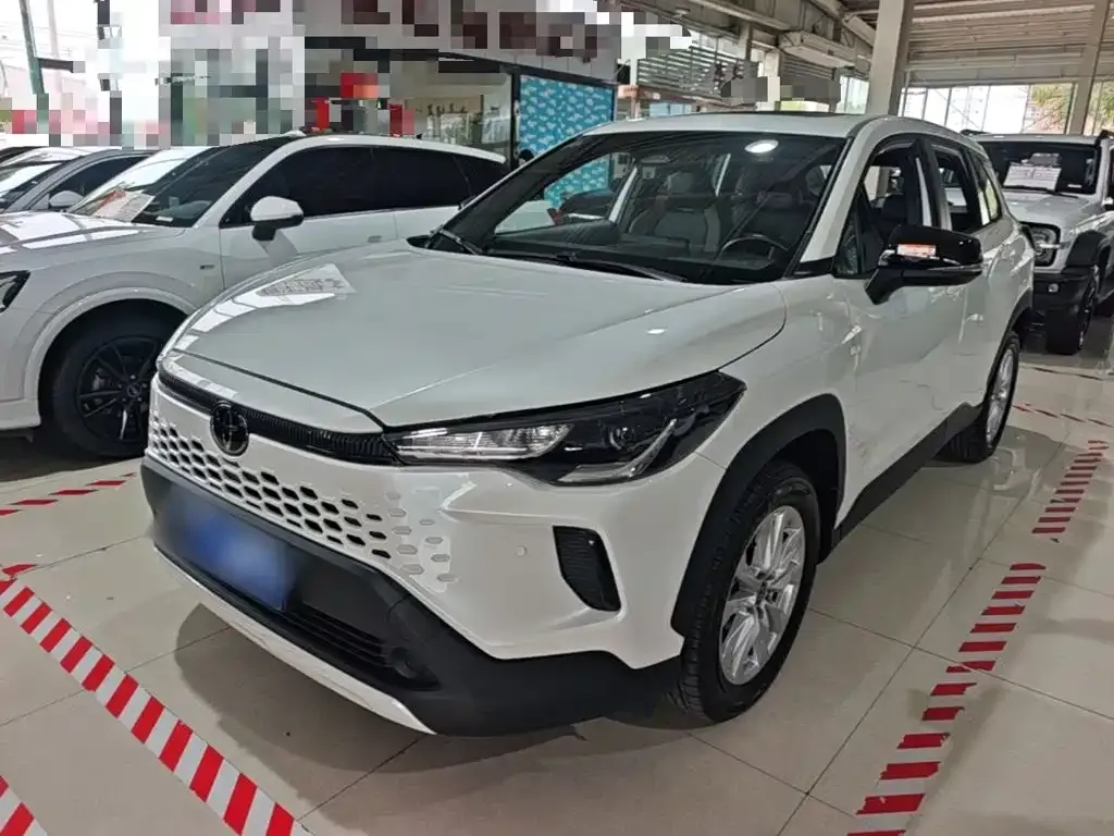 Toyota Corolla Cross — фото 9