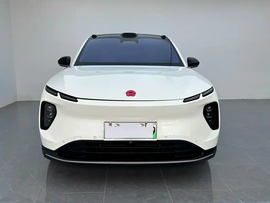 NIO EC6 — фото 10