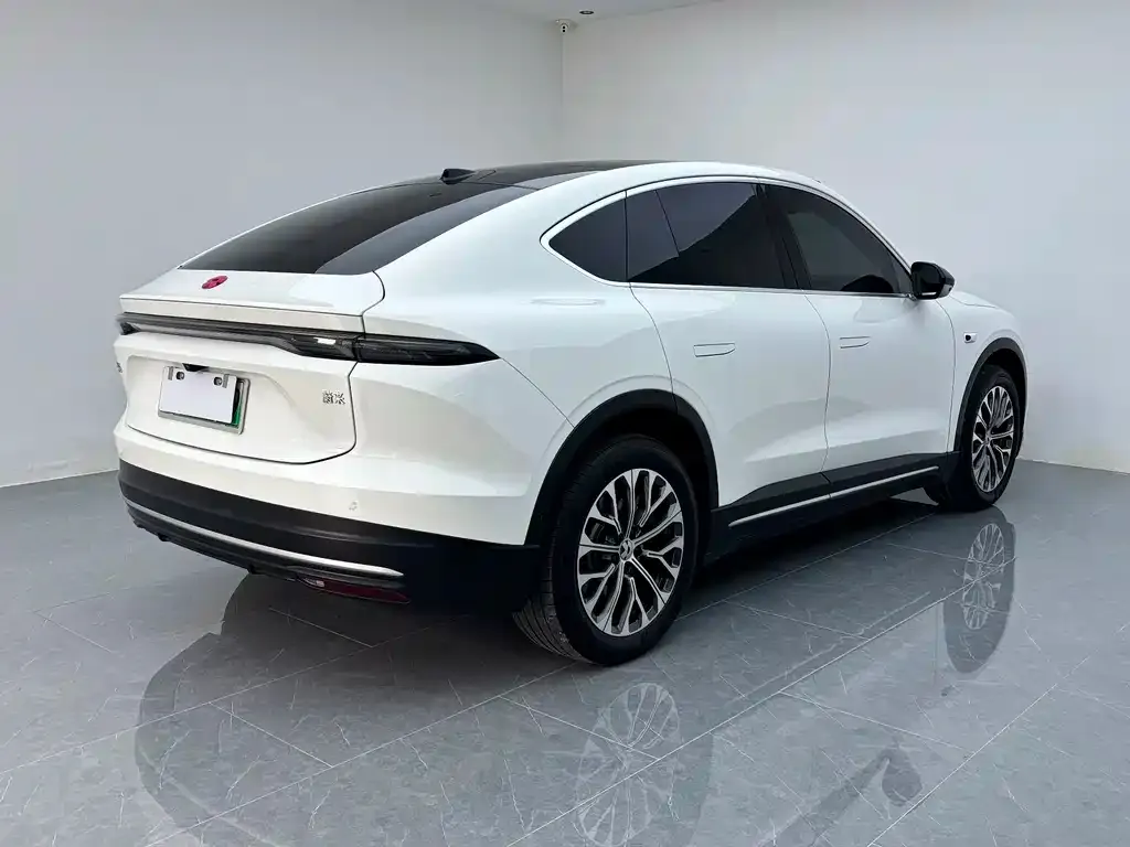NIO EC6 — фото 8