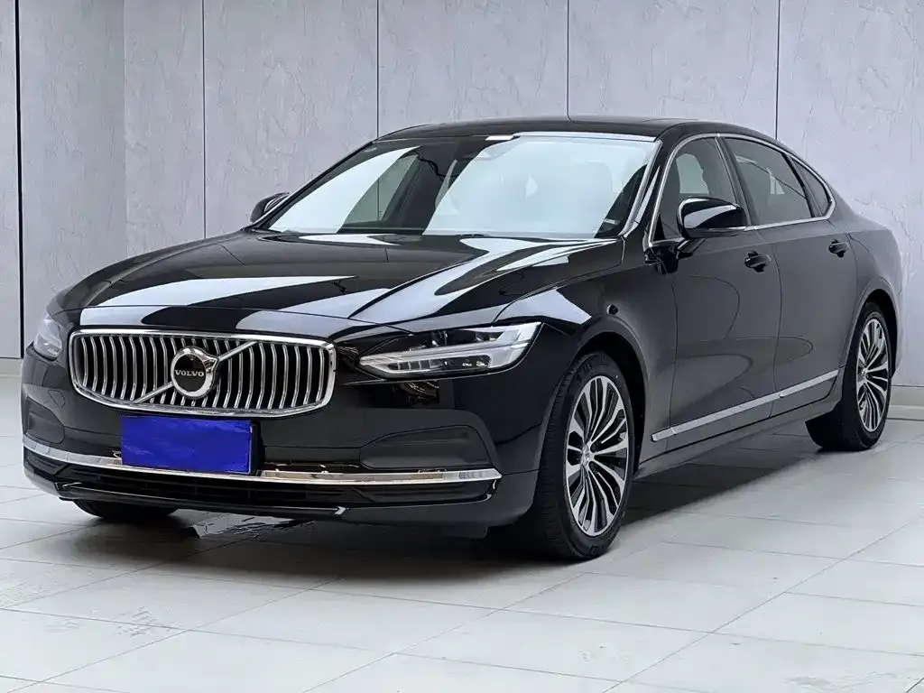 Volvo S90 — фото 1