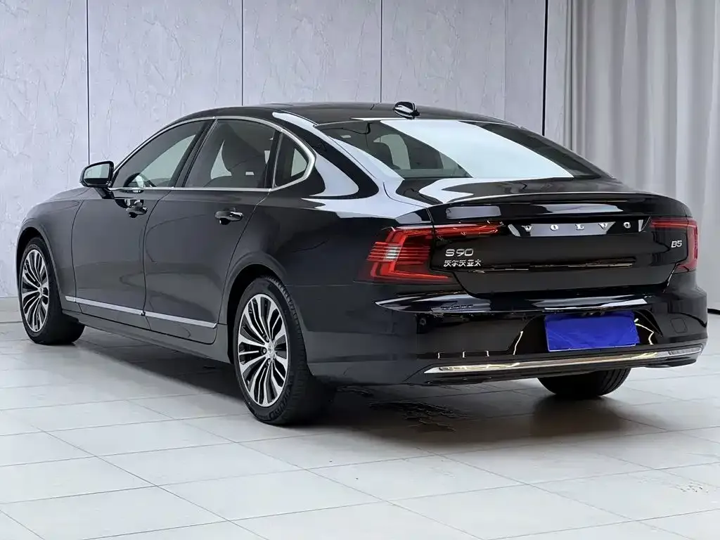 Volvo S90 — фото 8