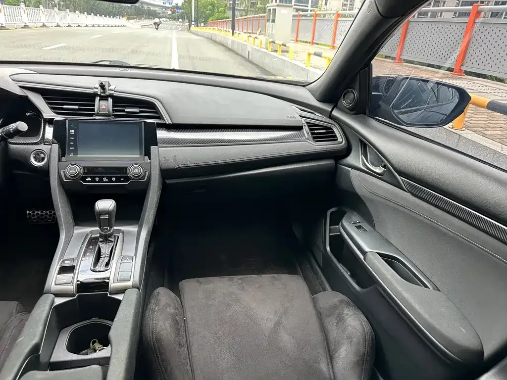 Honda Civic — фото 3