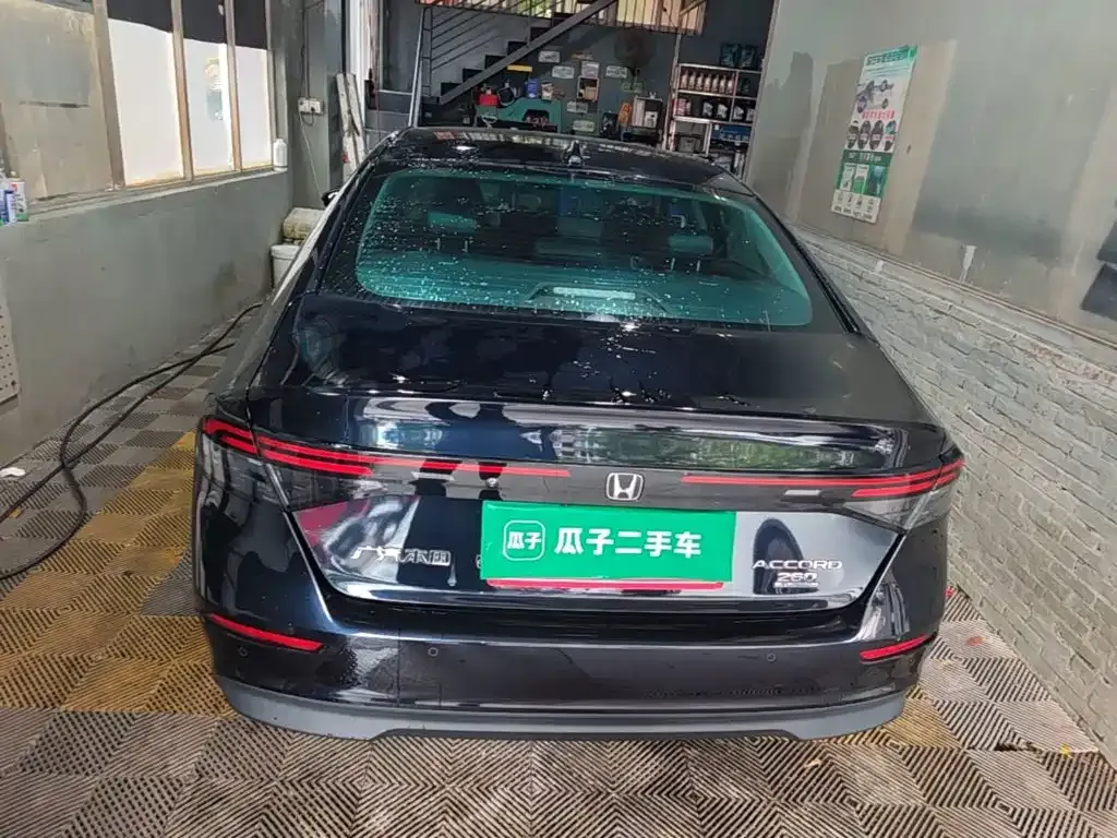 Honda Accord — фото 7