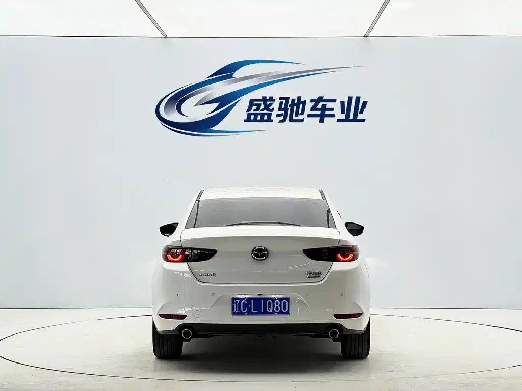 Mazda 3 Axela — фото 6