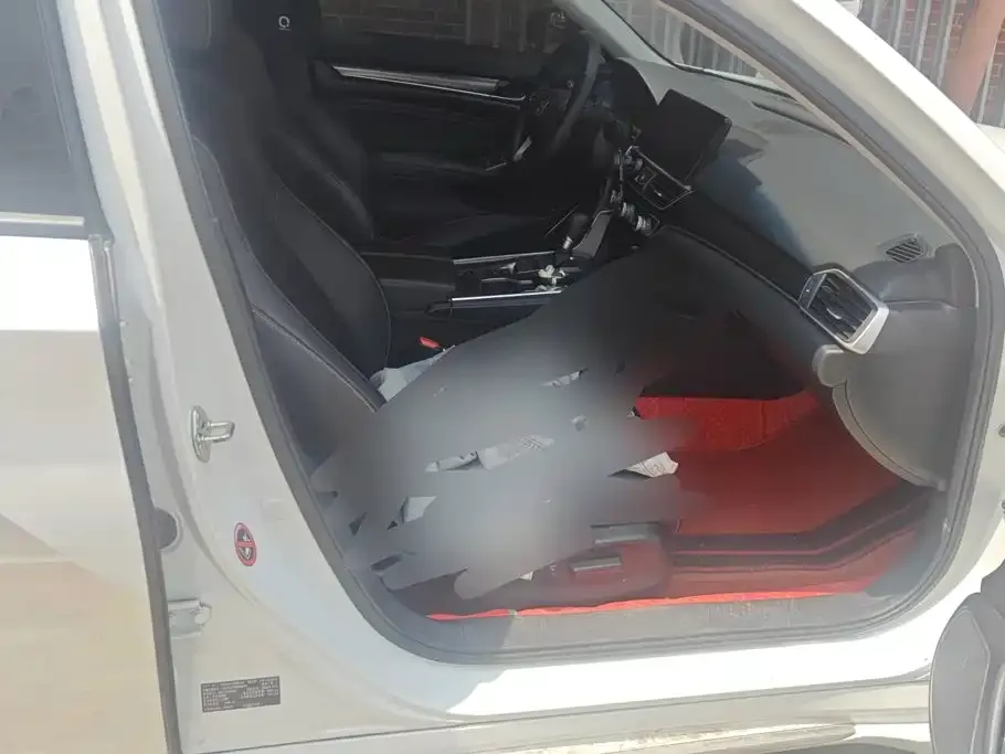 Honda Accord — фото 10