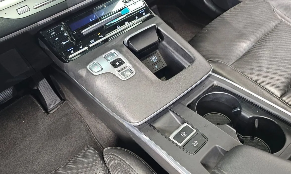 Hyundai Grandeur — фото 10