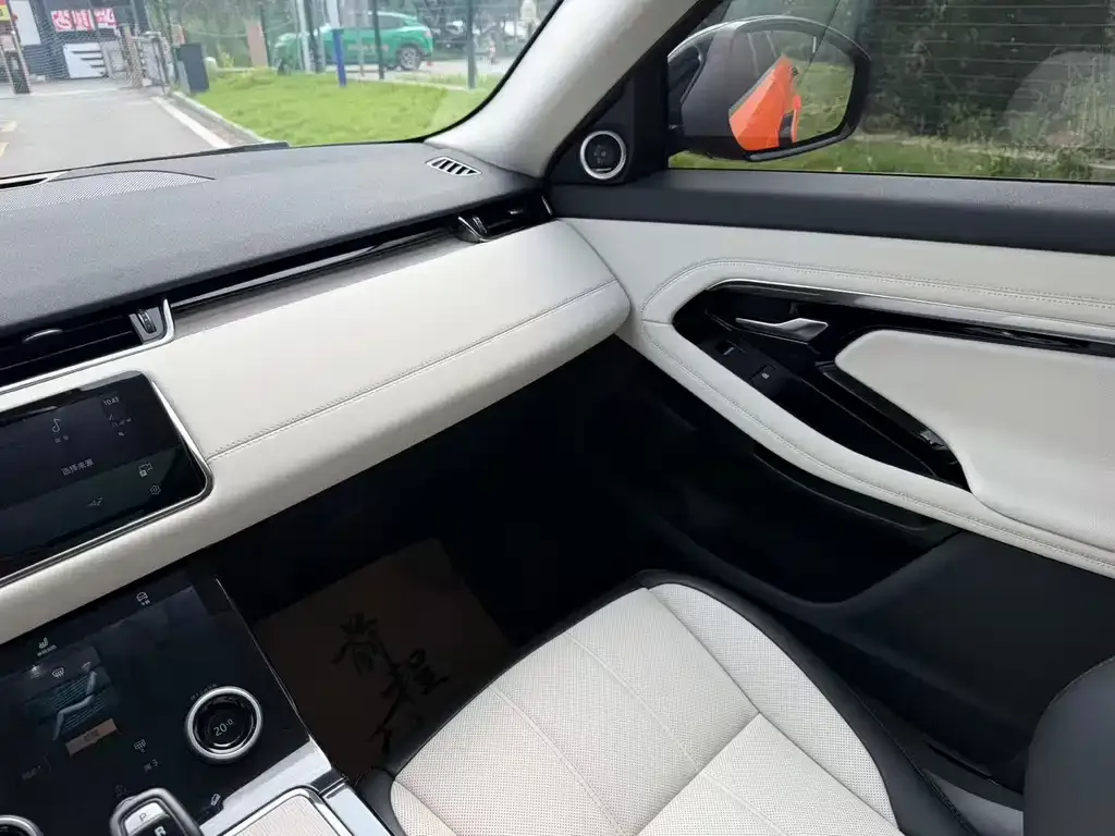 Land Rover Evoque — фото 4