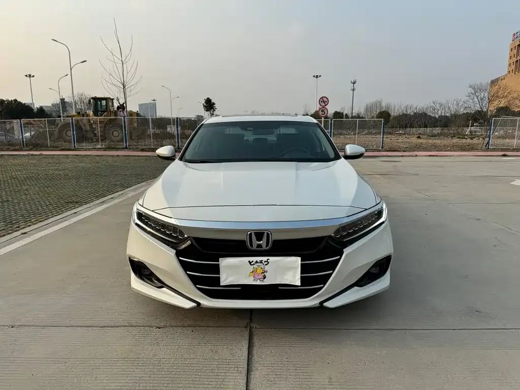 Honda Accord — фото 6