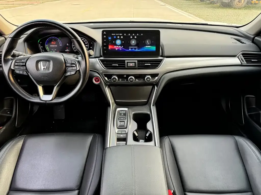 Honda Accord — фото 9